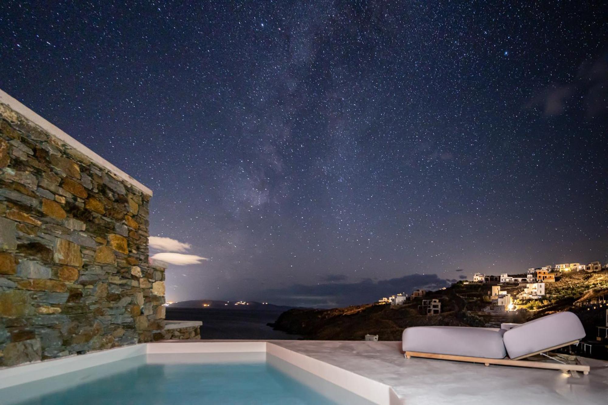 Phos Tinos *