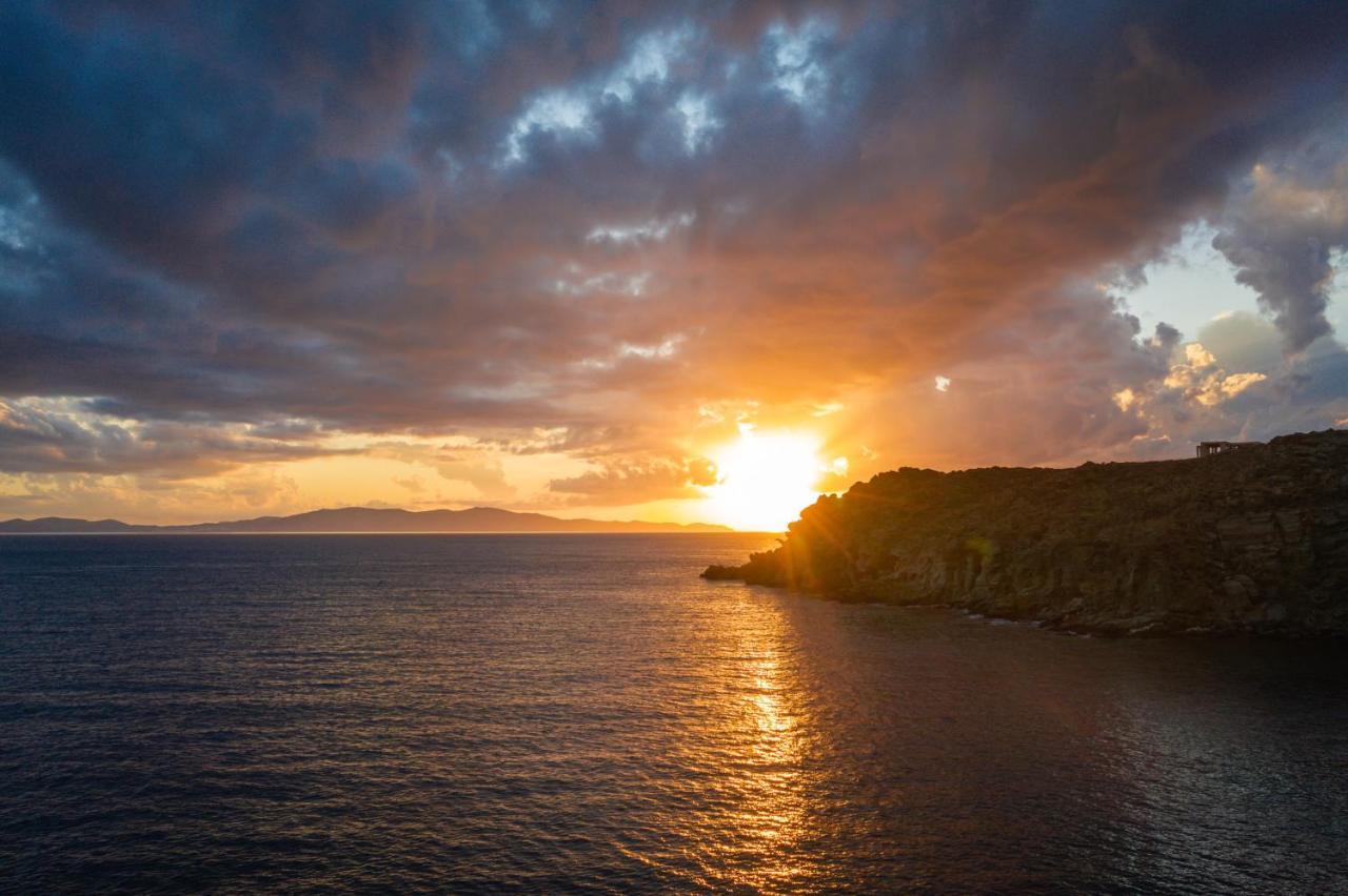 Phos Tinos Vilă Agios Romanos